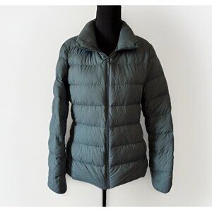 Uniqlo Ultra Light Down Jacket Women's XS Packable Outdoor Travel Gorpcore